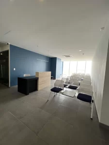Sala de espera de la oficina en venta en el edificio Ankor en Villahermosa